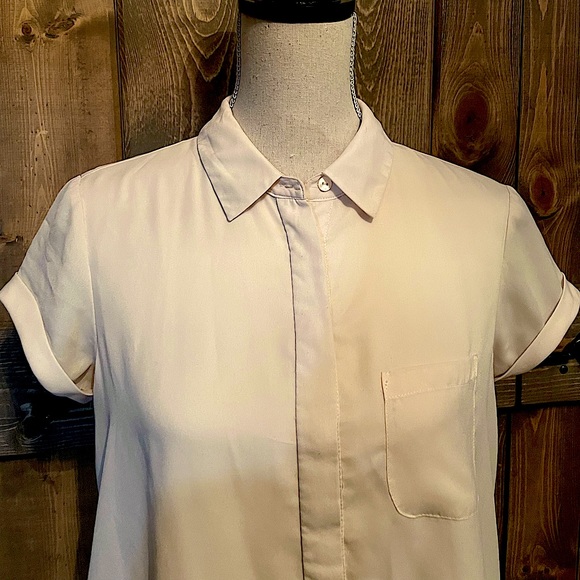 Forever 21 - Poly Short-Sleeve Blouse - Picture 1 of 7